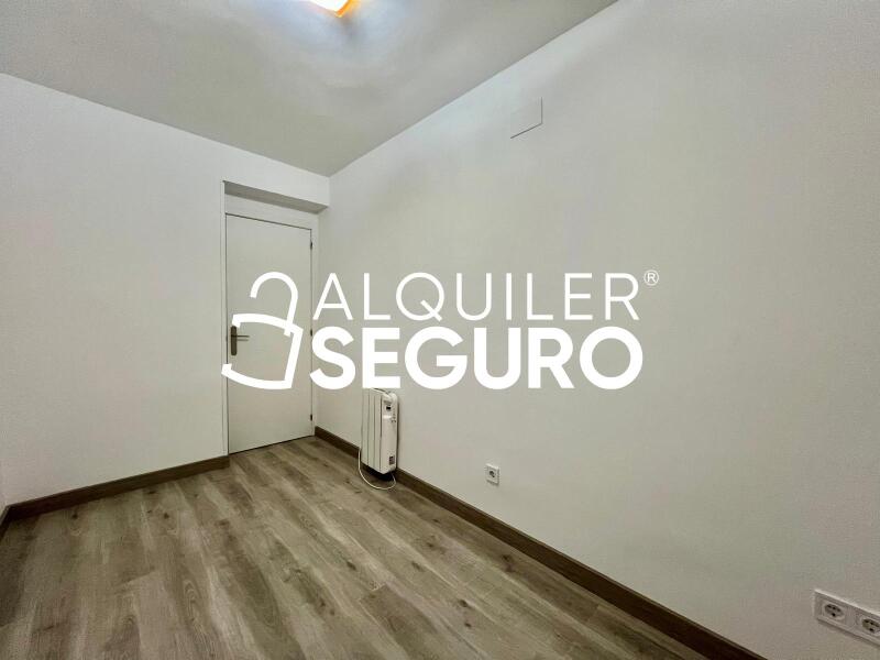 Piso en Calle Agave , BENALMÁDENA MÁLAGA