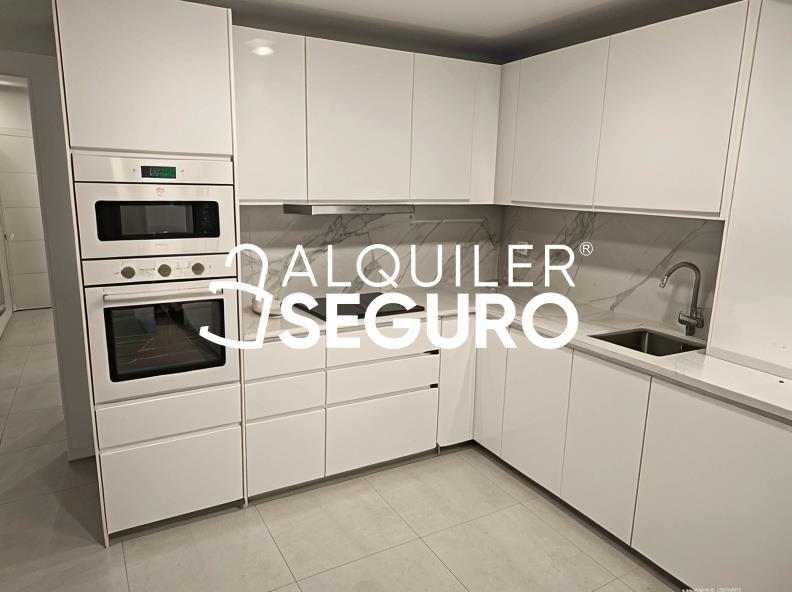 Inmueble en Calle de San Valeriano , MADRID