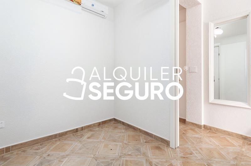 Piso en Calle Las Flores, BENALMÁDENA MÁLAGA