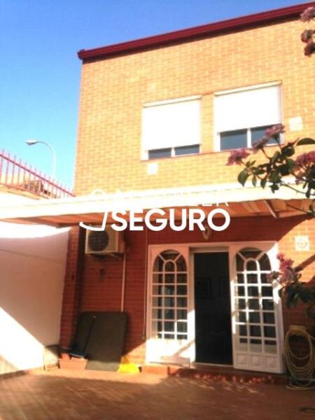 Inmueble en Calle Rafael Quintana Rosado, MÁLAGA